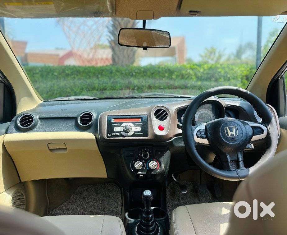 Honda Brio 2011-2013 V Mt, 2012, Petrol