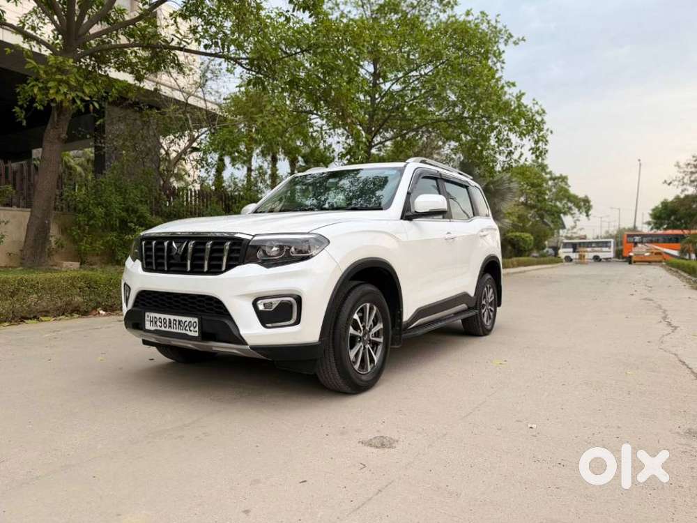 Mahindra Scorpio N Z8 Petrol At 7 Str, 2026, Petrol