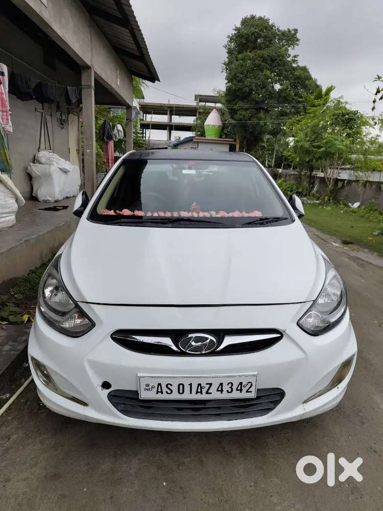 Hyundai Verna 2012
