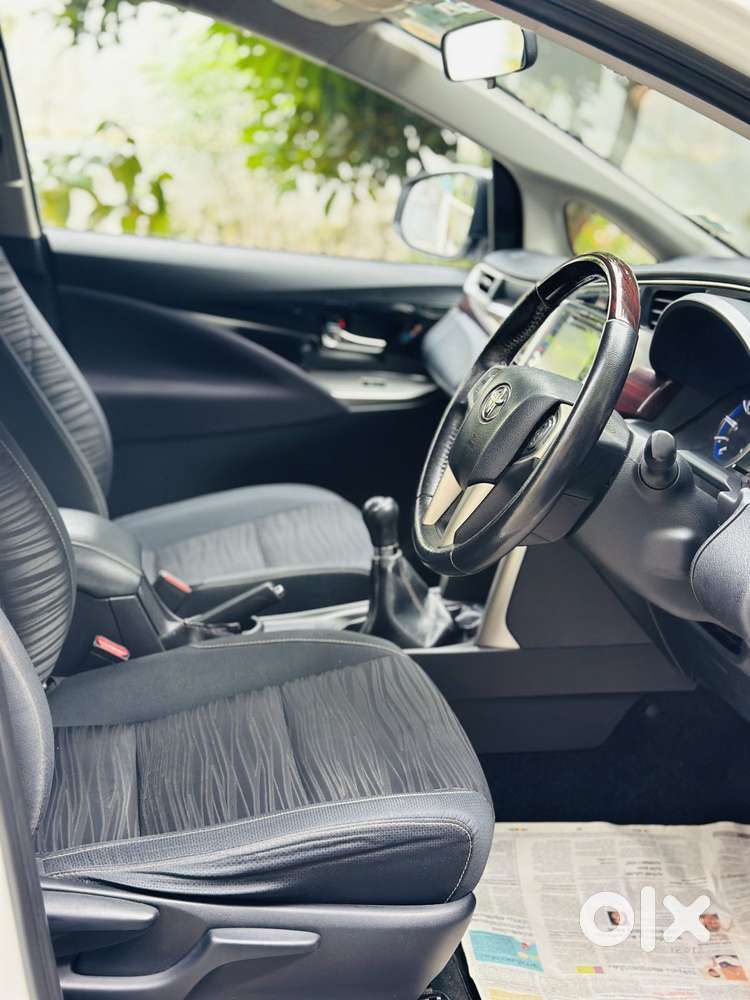 Toyota Innova Crysta 2.4 V 7 Str, 2017, Diesel
