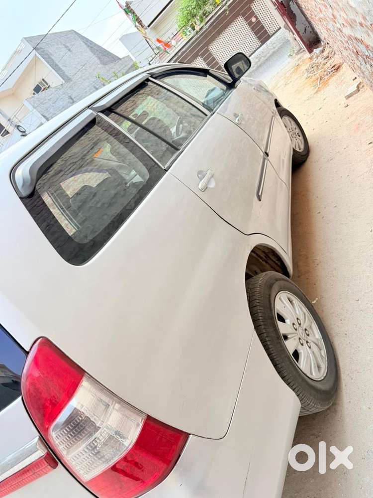 Toyota Innova 2011