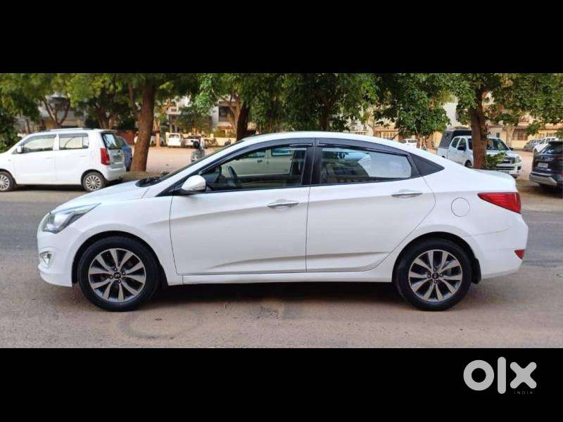 Hyundai Verna 1.6 Vtvt Sx, 2015, Petrol