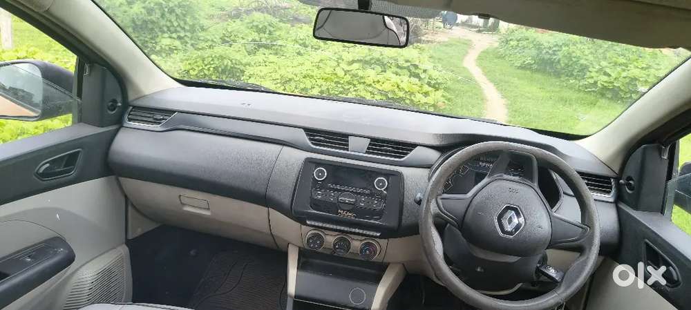 Renault Triber Petrol 2022