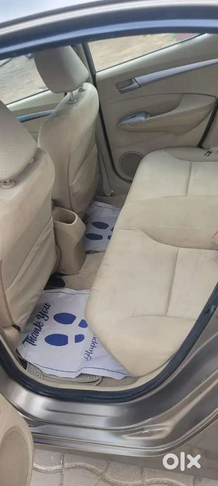 Automatic Car, Full Condition, New Tyre,ac Working, Insurance Live,