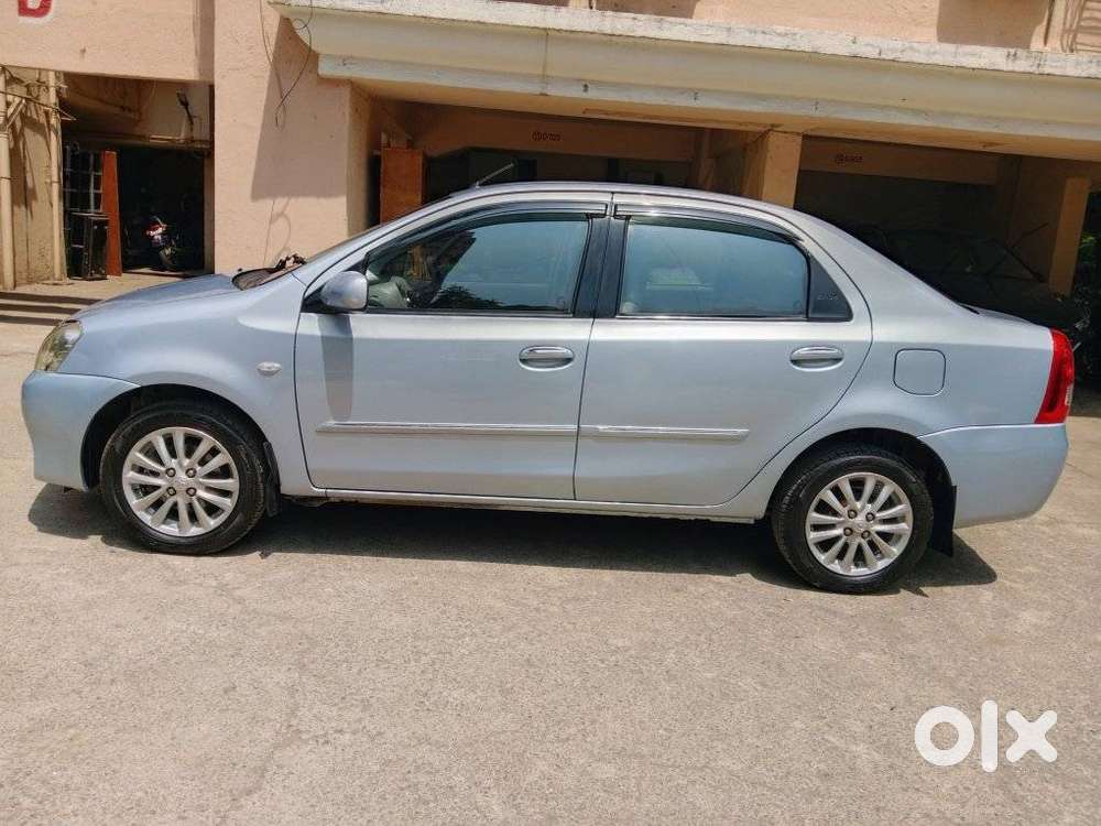 Toyota Etios 1.5 High, 2011, Petrol