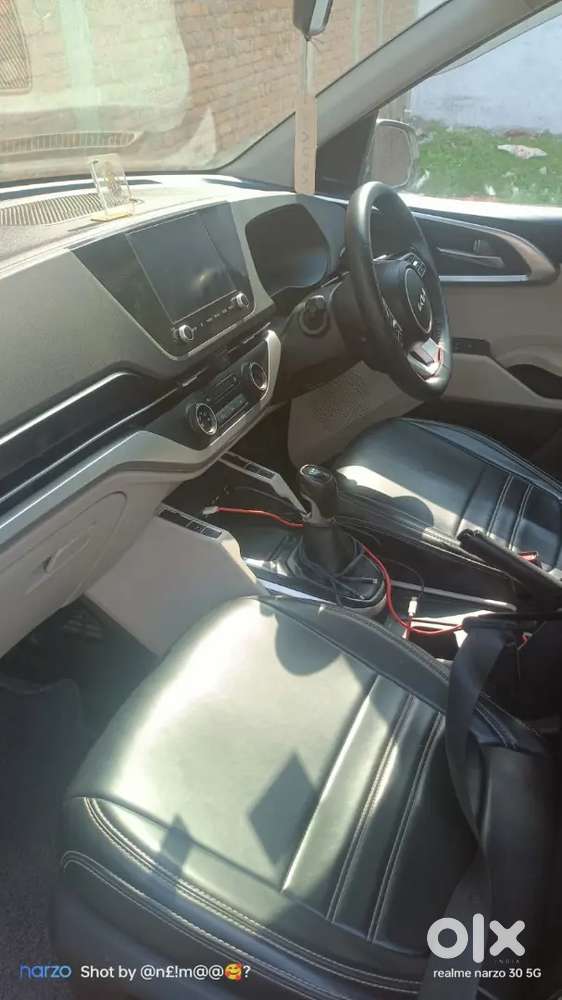 Kia Carens 2024 Petrol Well Maintained