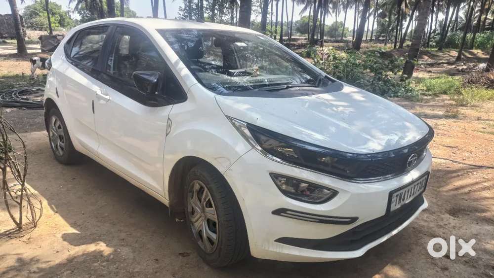 White Colour Car With Full Company Service Record