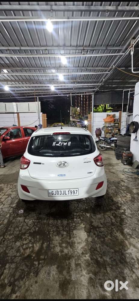 Hyundai Grand I10 2016 Cng  144000 Km Driven