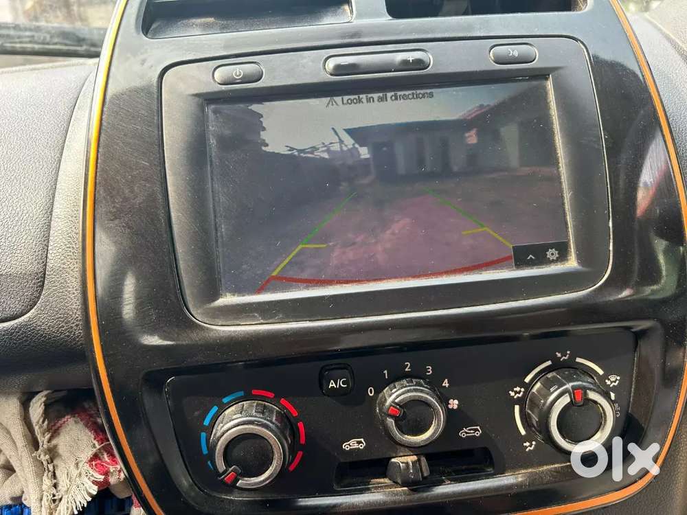 Kwid Climber Rxt Top Model Back Camera Less Driven Non Accidental