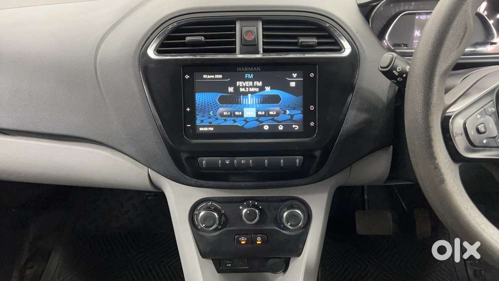 Tata Tiago Xza, 2022, Petrol