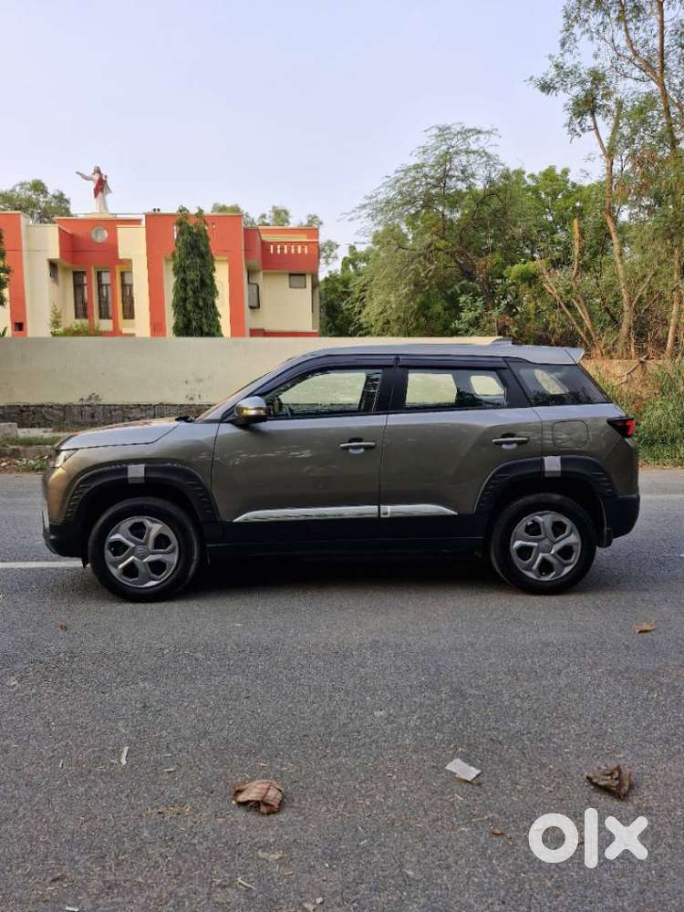 Maruti Suzuki Brezza 1.5 Lxi Smart Hybrid, 2024, Petrol