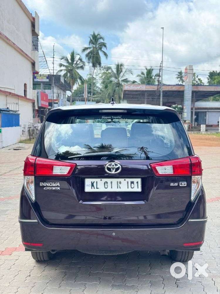 Toyota Innova Crysta 2.8 Gx At 8 Seater, 2016, Diesel