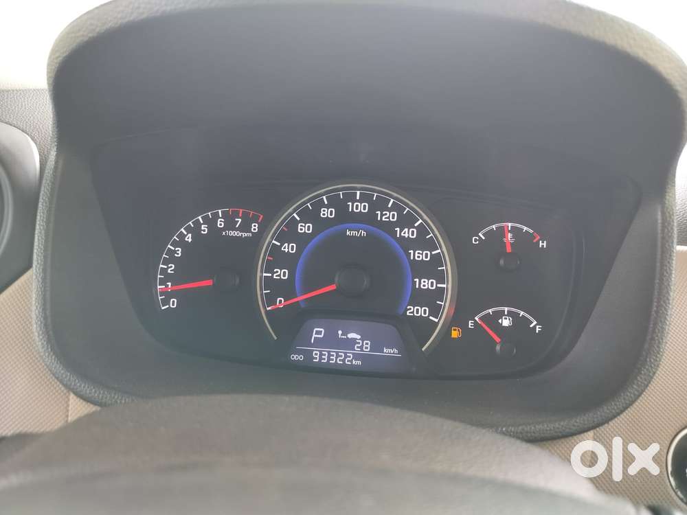 Hyundai Grand I10 2016-2017 Asta Option At, 2016, Petrol