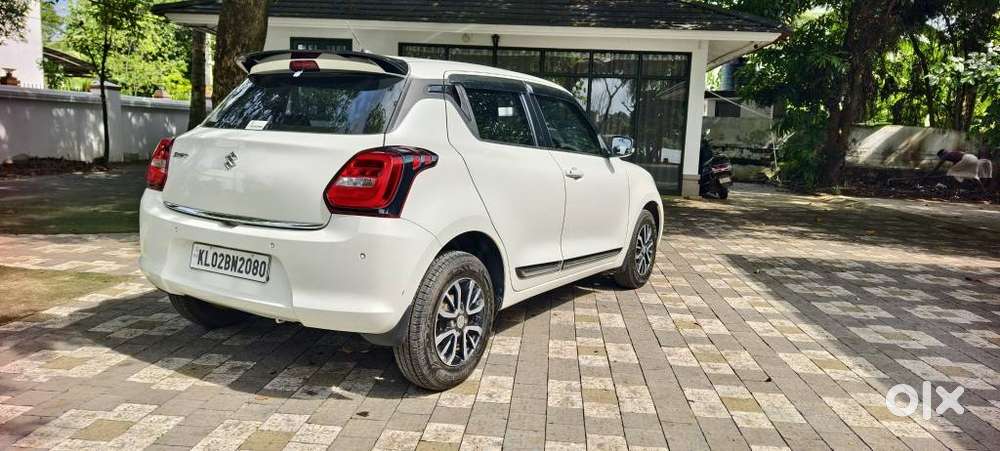 Maruti Suzuki Swift Vxi + Manual, 2021, Petrol