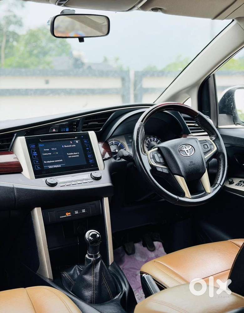 Innova Crysta 2.4v