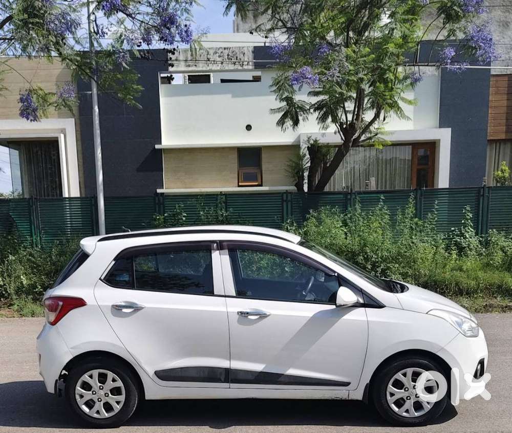 Hyundai Grand I10 2013-2016 Sportz, 2014, Petrol