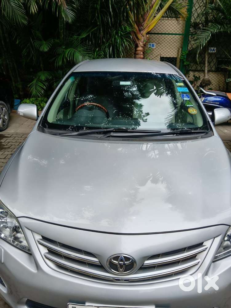 Toyota Corolla Altis 2013 Petrol Well Maintained