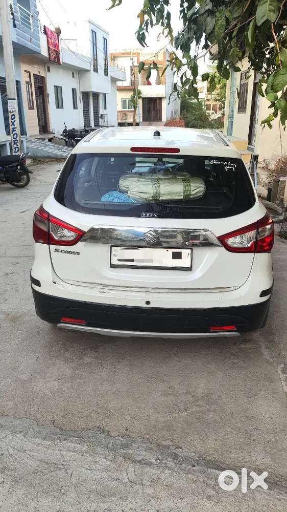 Maruti Suzuki S-cross 2016 Diesel Well Maintained