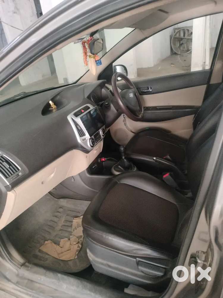 I20 Magna - Hyundai 2012 Dec