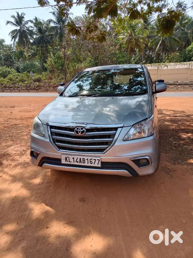 Toyota Innova 2012 Diesel Well Maintained