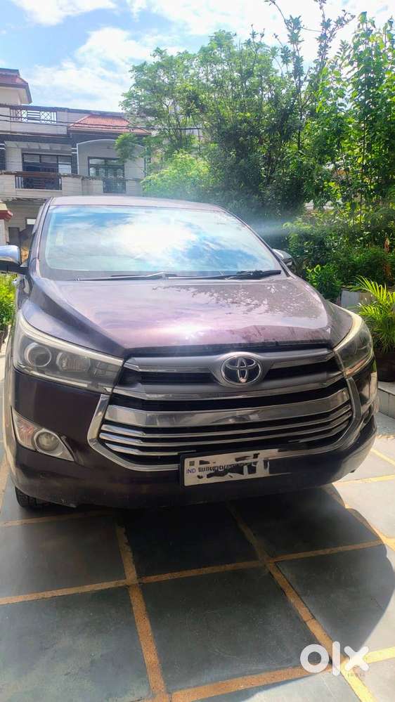 Innova Crysta Top Model