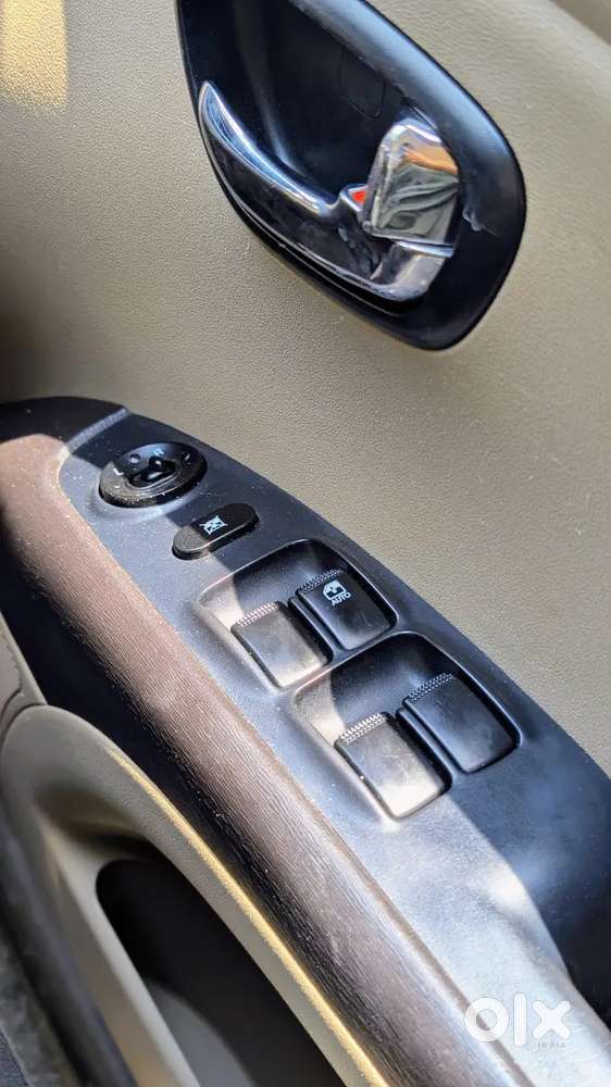 Hyundai I10 Sportz Petrol 2012