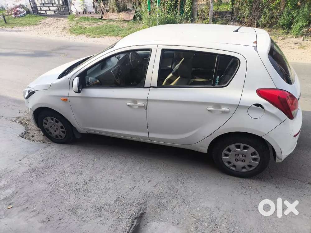 Hyundai I20 Crdi Magna 2012