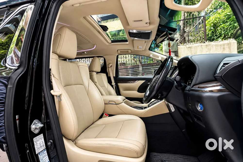 Toyota Vellfire 2.5 Hybrid, 2022, Petrol