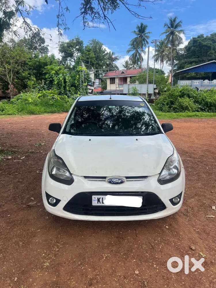 Ford Figo 2012model Titanium , New Tyre, Good Condition