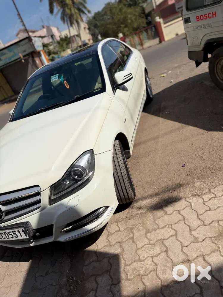 Mercedes-benz C-class 2011 Diesel 94000 Km Driven