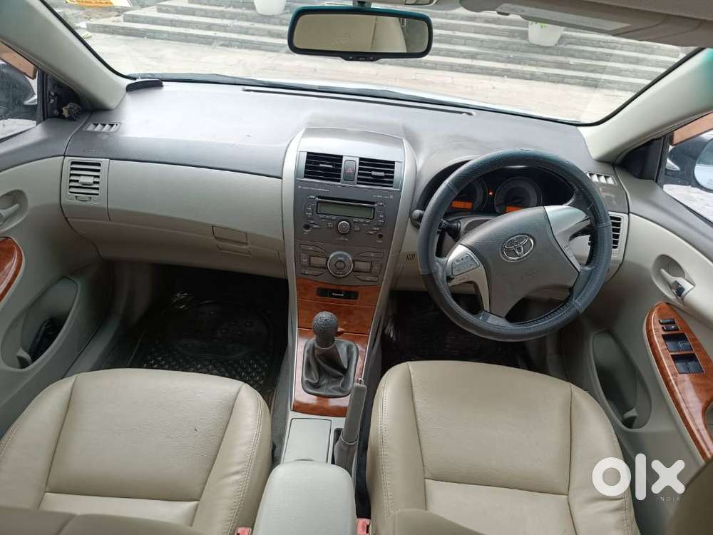 Toyota Corolla Altis 2010 Petrol 97000 Km Driven