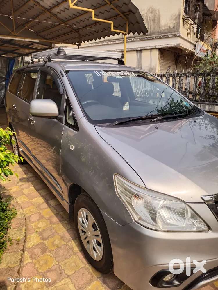 Toyota Innova 2015