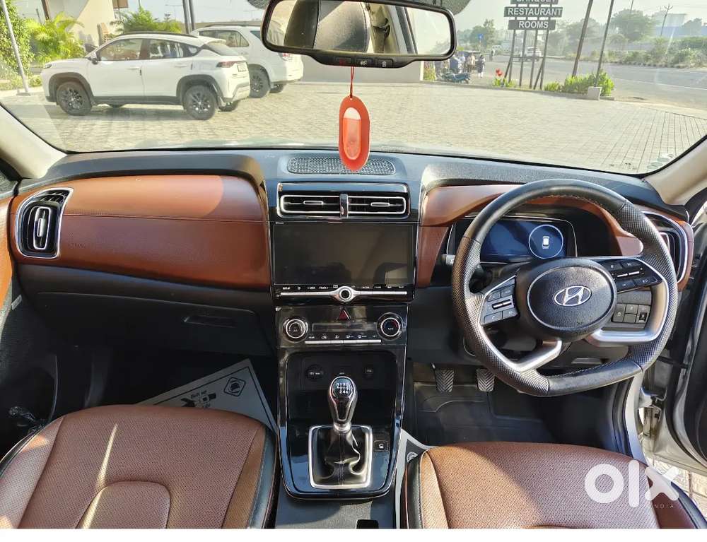 Hyundai Alcazar 2023 Petrol Well Maintained