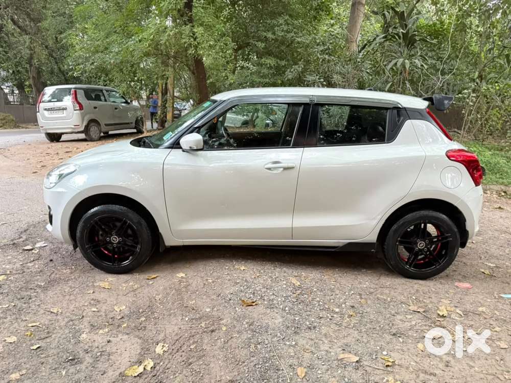 Maruti Suzuki Swift Vxi, 2023, Petrol