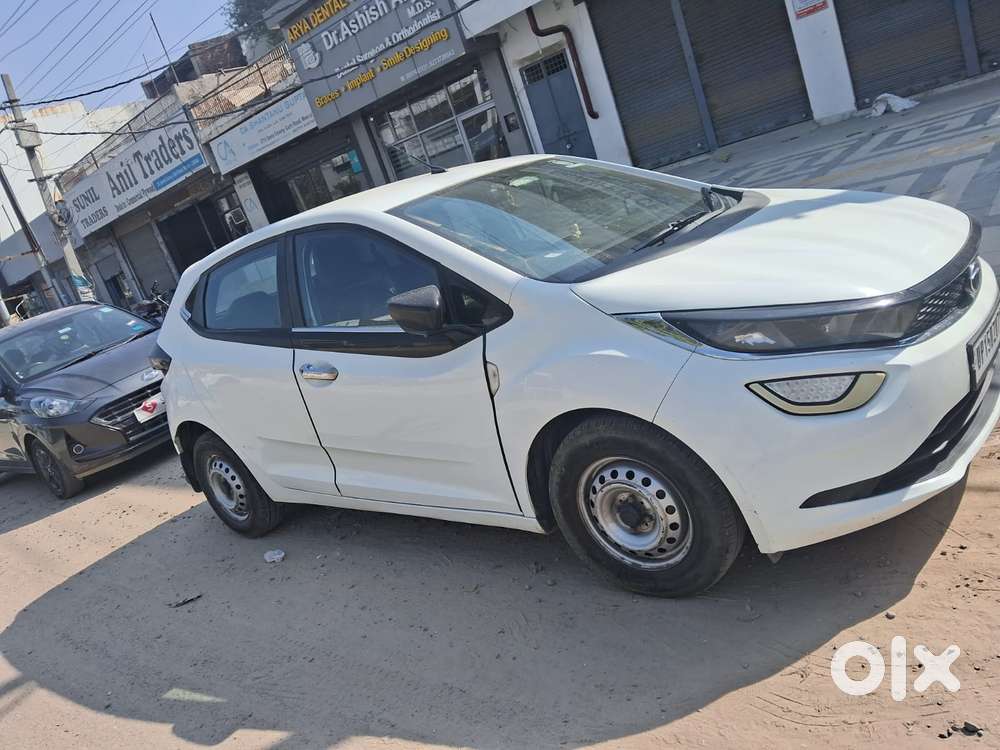 Tata Altroz 1.5 Xe Plus Diesel, 2023, Diesel