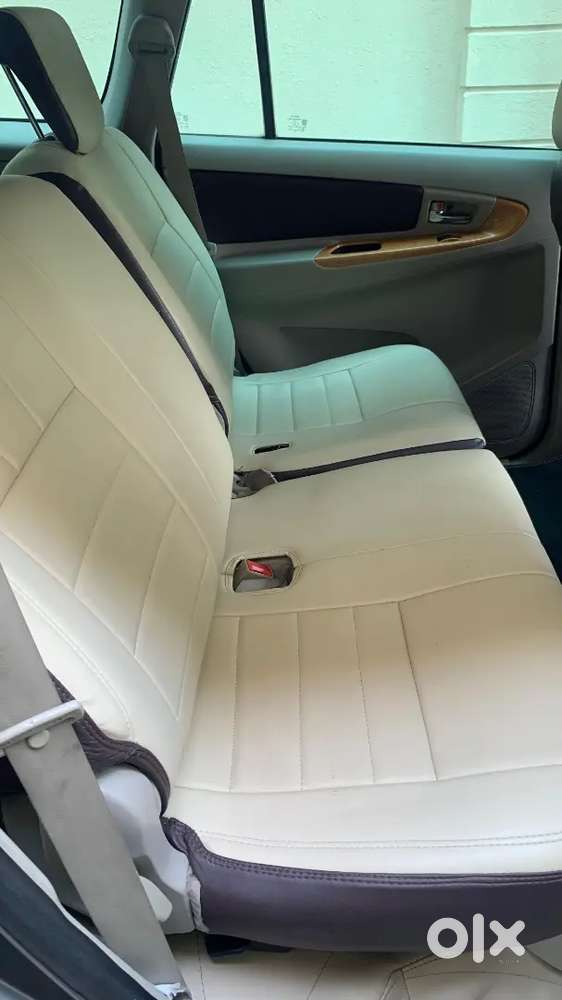 Toyota Innova V Showroom Condition