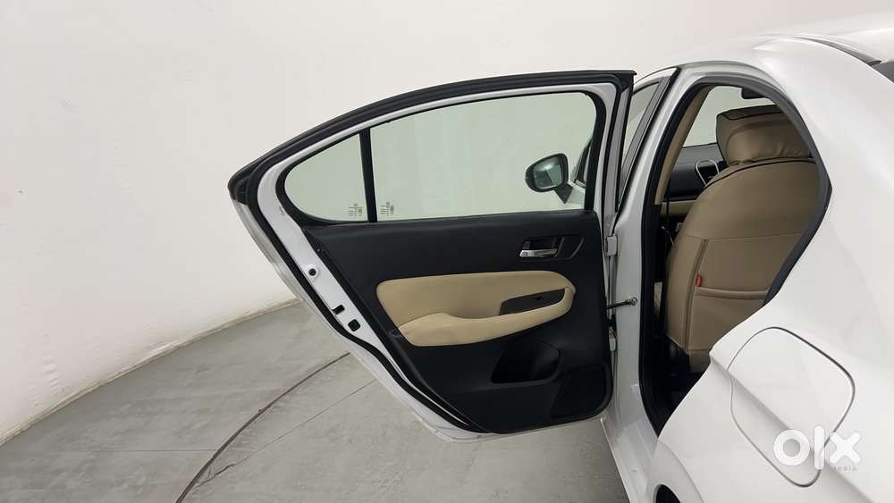 Honda City Vx Petrol Mt, 2023, Petrol