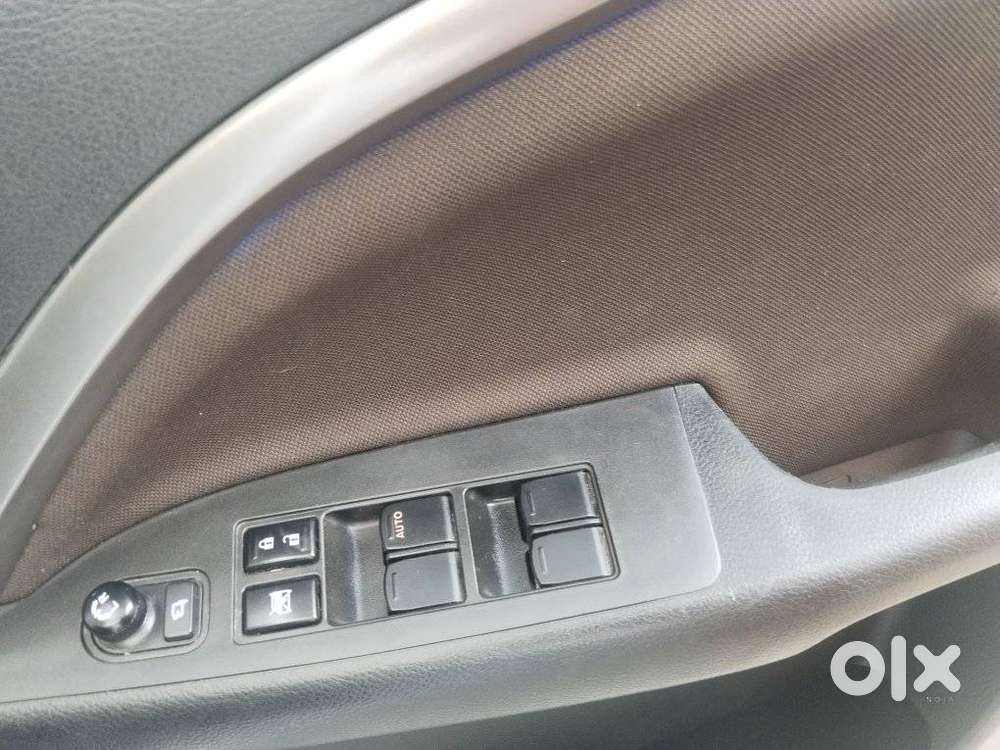 Maruti Suzuki Brezza Zxi Plus Smart Hybrid, 2024, Petrol