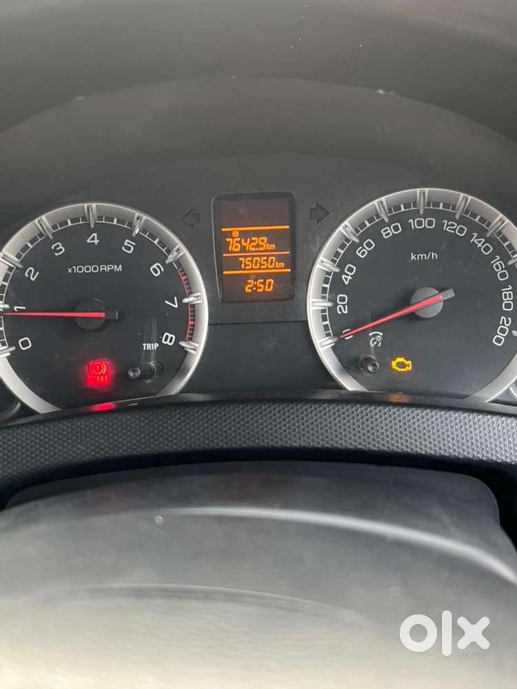 Maruti Suzuki Swift 2012 Cng & Hybrids 76000 Km Driven