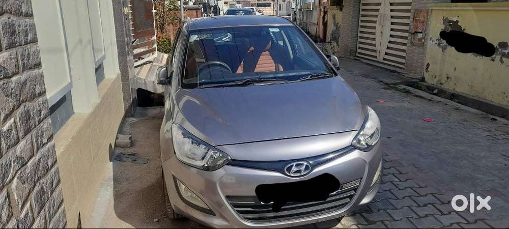 Hyundai I20 Sportz 2012 Diesel Well Maintained