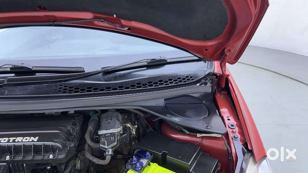 Tata Tiago 1.2 Revotron Xt, 2016, Petrol