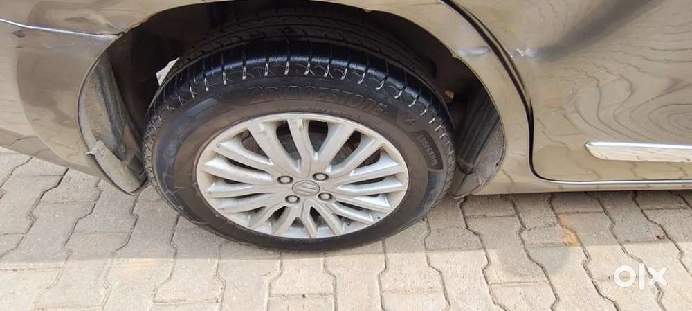 Maruti Suzuki Dzire 1.2 Zxi Amt, 2017, Petrol