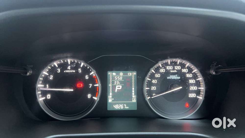 Maruti Suzuki Brezza Vxi At, 2022, Petrol