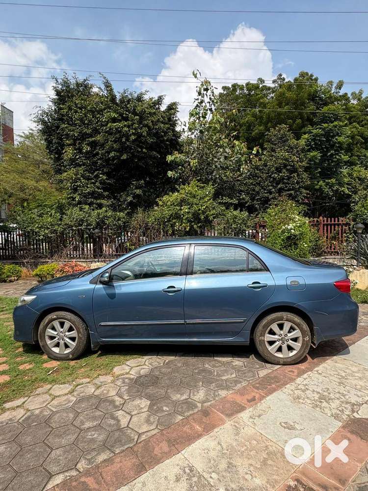 2012 Toyota Corolla Altis 1.8g, 6 Gears, Petrol, New Tyres,1st Owner