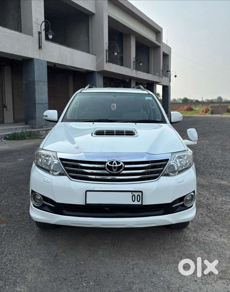 Toyota Fortuner 4x2 At 2.8 Diesel, 2014, Diesel