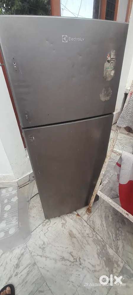 Electolux double door fridge