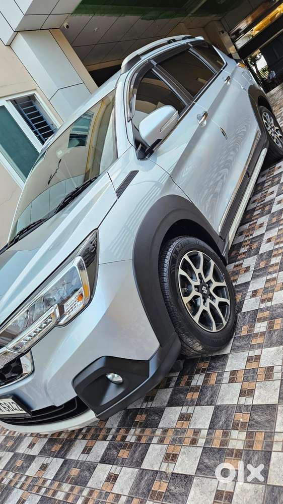 Maruti Suzuki Xl6 1.5 Zeta Mt, 2022, Petrol