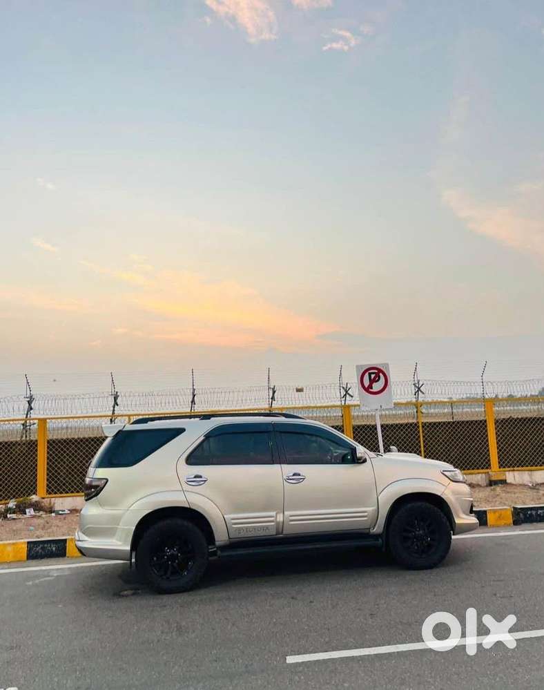 Toyota Fortuner 3.0 4x2 Automatic, 2013, Diesel