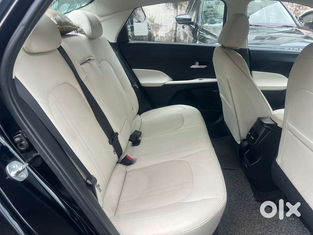 Hyundai Verna 1.5 Sx (o) Vtvt Ivt, 2023, Petrol