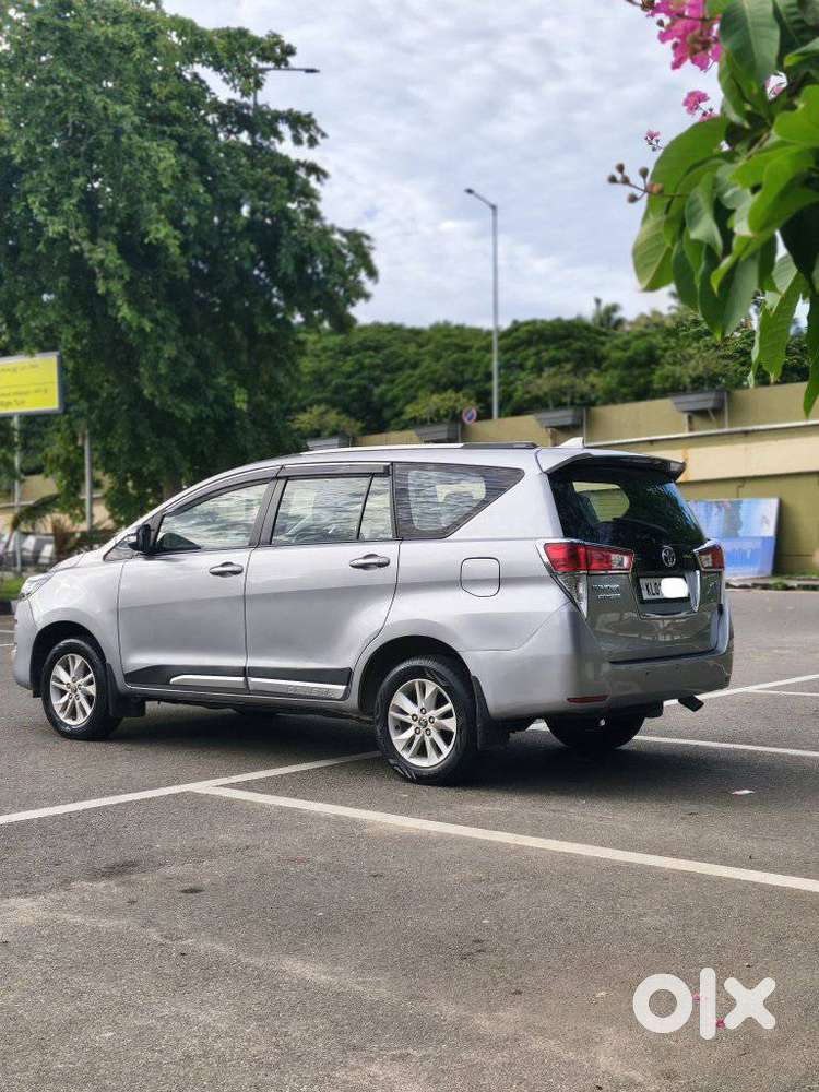 Toyota Innova Crysta 2.8 Gx At, 2016, Diesel